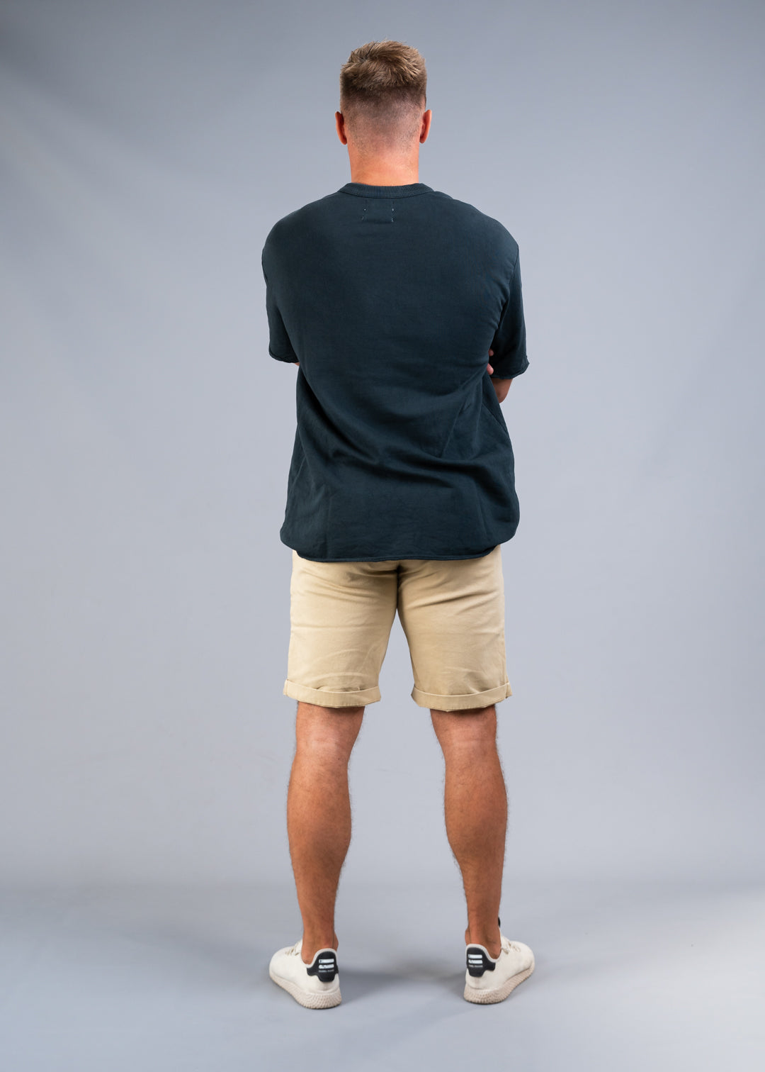 STRAIGHT FIT CHINO SHORTS - BEIGE