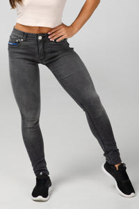 BODY FIT Frauen Jeans von Aesparel