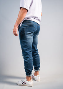 STRAIGHT FIT MEN'S JEANS - 3D